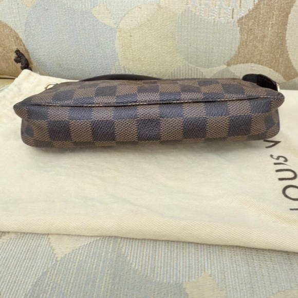Louis Vuitton Pochette Accessories Damier Ebene - Picture 3 of 13